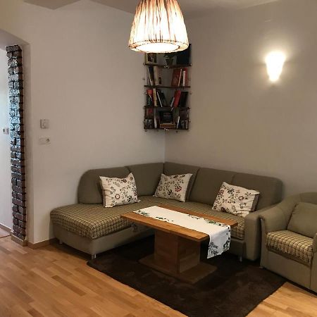 Nice Apartment Near Schoenbrunn And Downtown ウィーン エクステリア 写真
